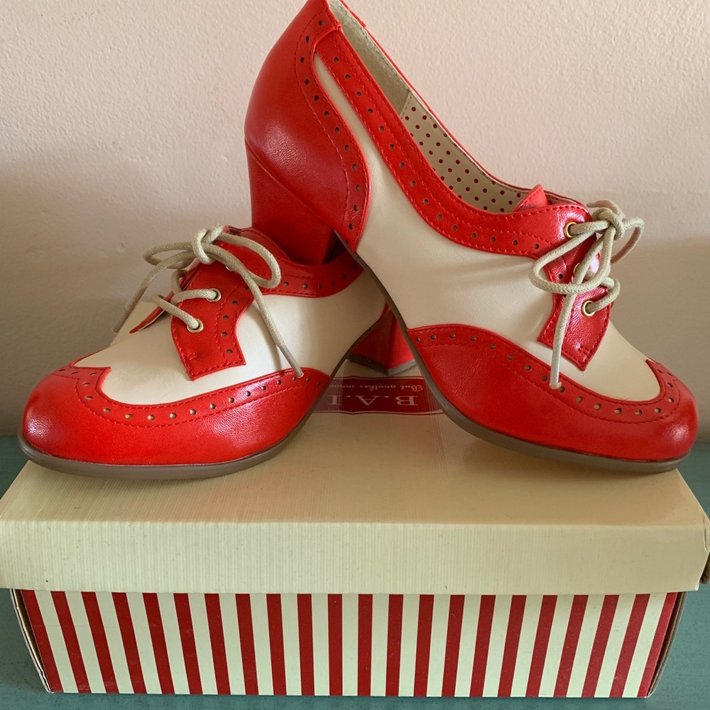 B.A.I.T. 
40's 50’s Inspired Oxford Shoes